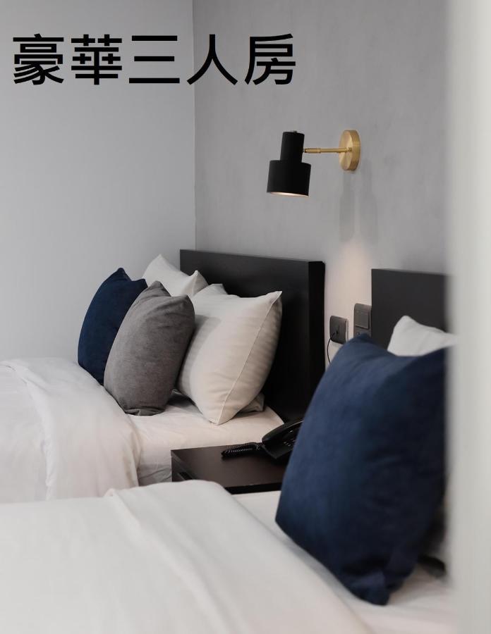 Tzu Chi Hotel Pingtung Exteriör bild